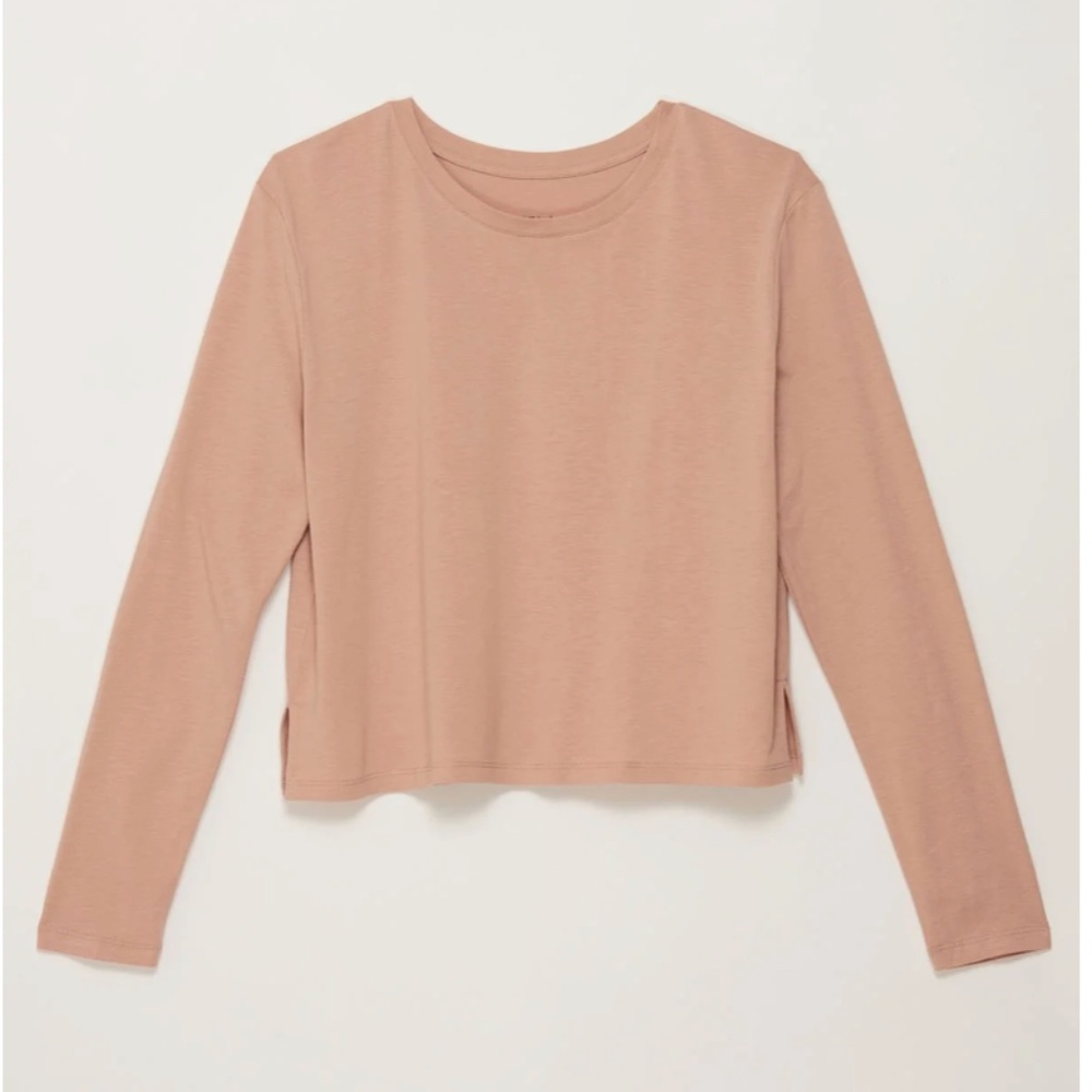 Girlfriend Collective Cupro Long Sleeve Tee in Oyster Size M